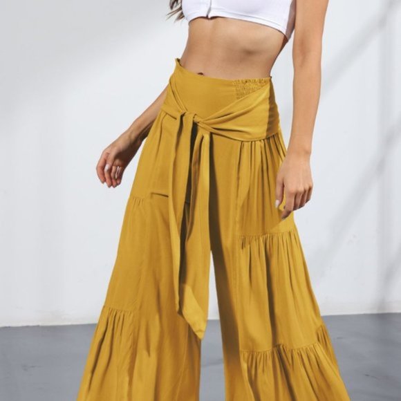 Tie Front Smocked Tiered Culottes - Picture 9 of 10